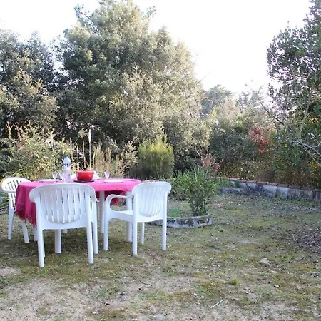 Situation Au Calme, A 300m De La Spo000-189